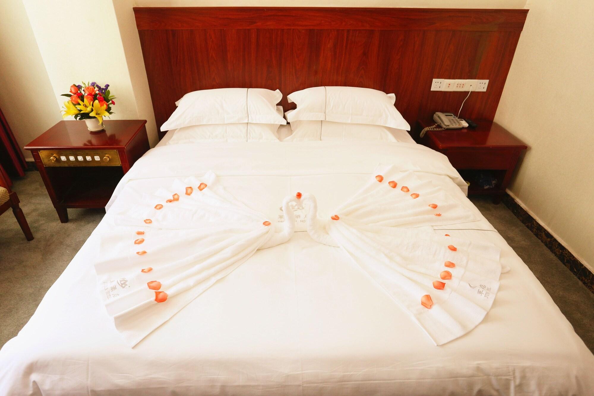 Guangzhou Junshan Hotel - Shuttle Bus For Canton Fair Exteriör bild