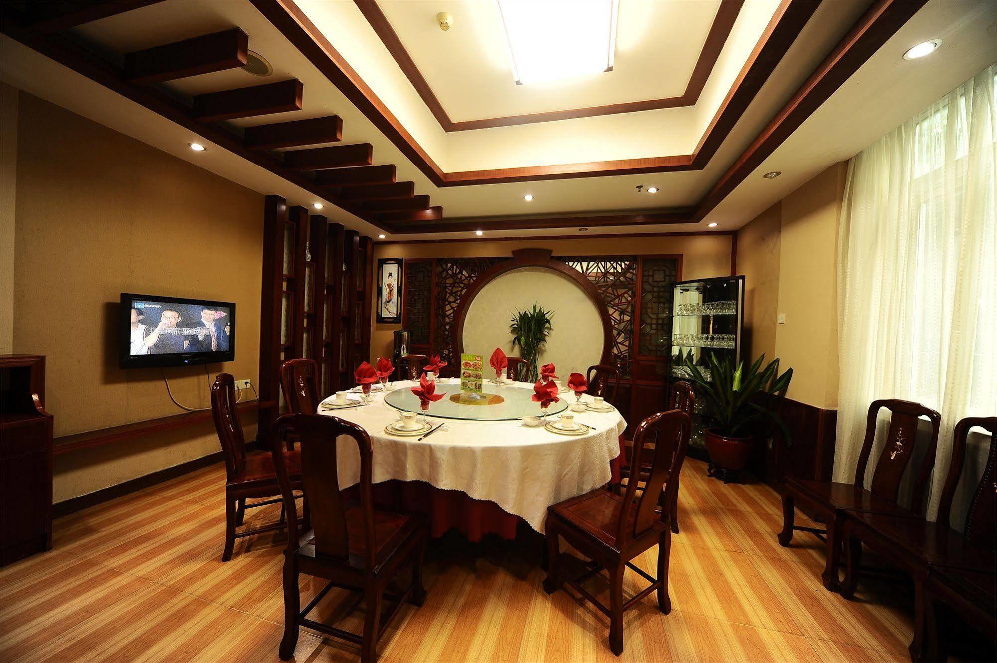 Guangzhou Junshan Hotel - Shuttle Bus For Canton Fair Exteriör bild